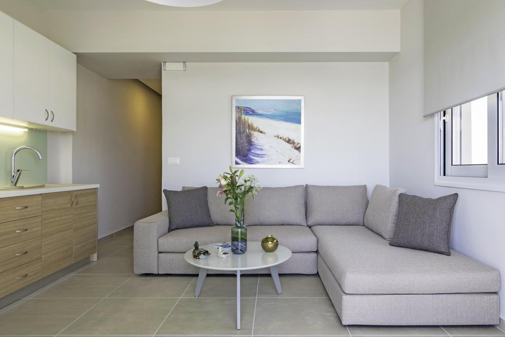 Sonja Beachfront Apartments 카토다라초 외부 사진