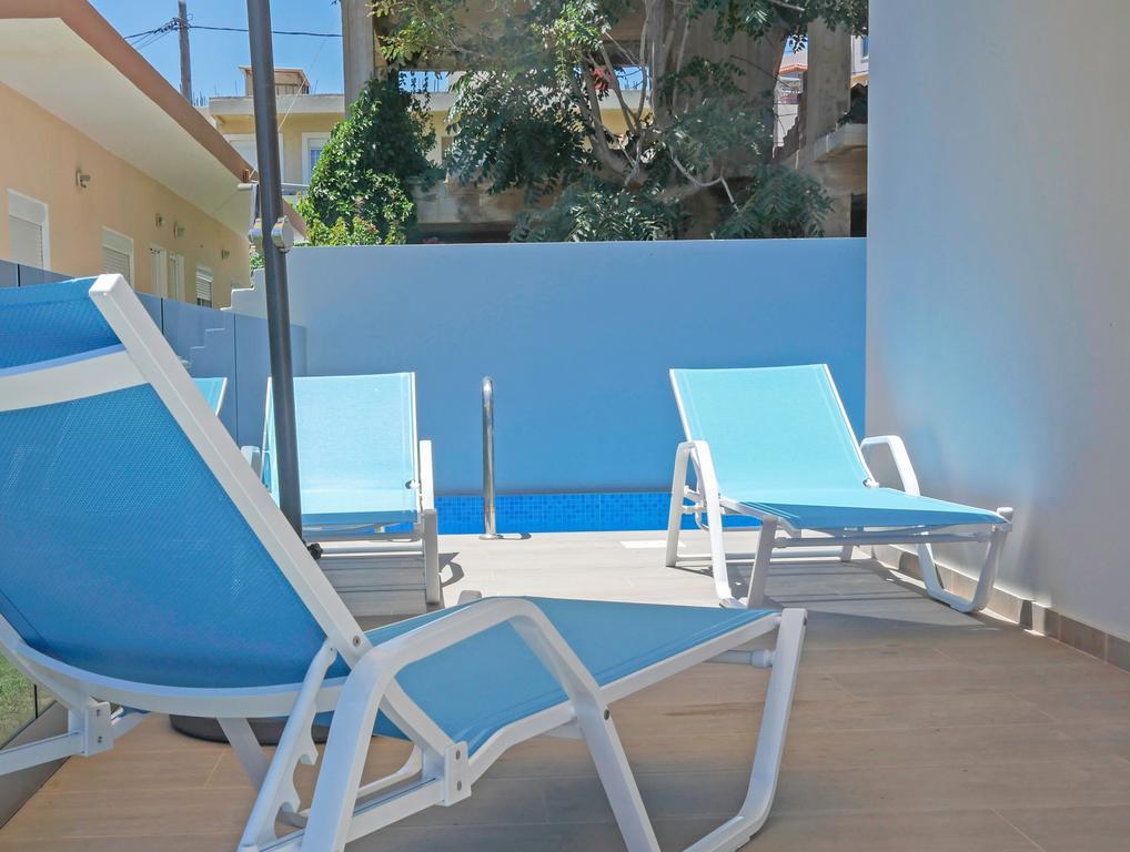 Sonja Beachfront Apartments 카토다라초 외부 사진