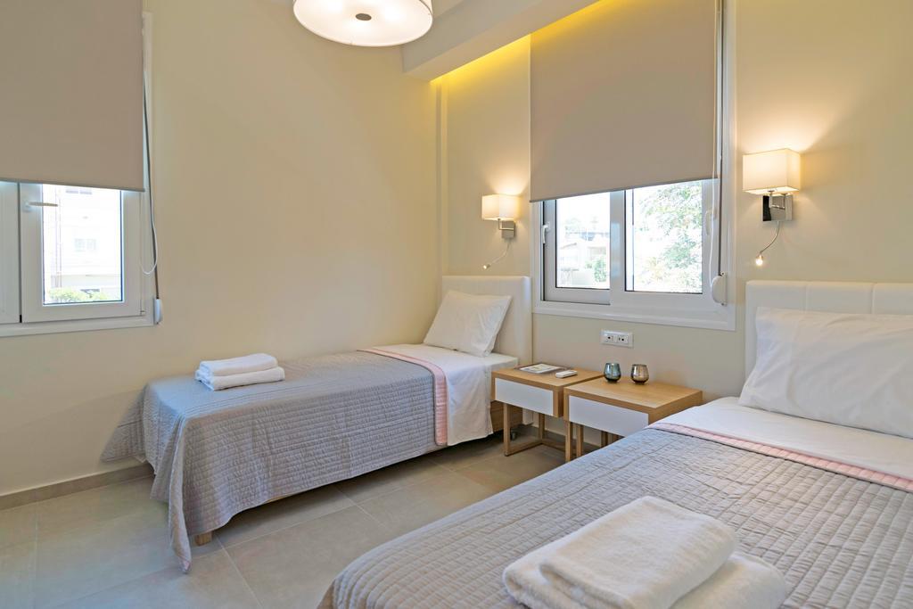 Sonja Beachfront Apartments 카토다라초 외부 사진